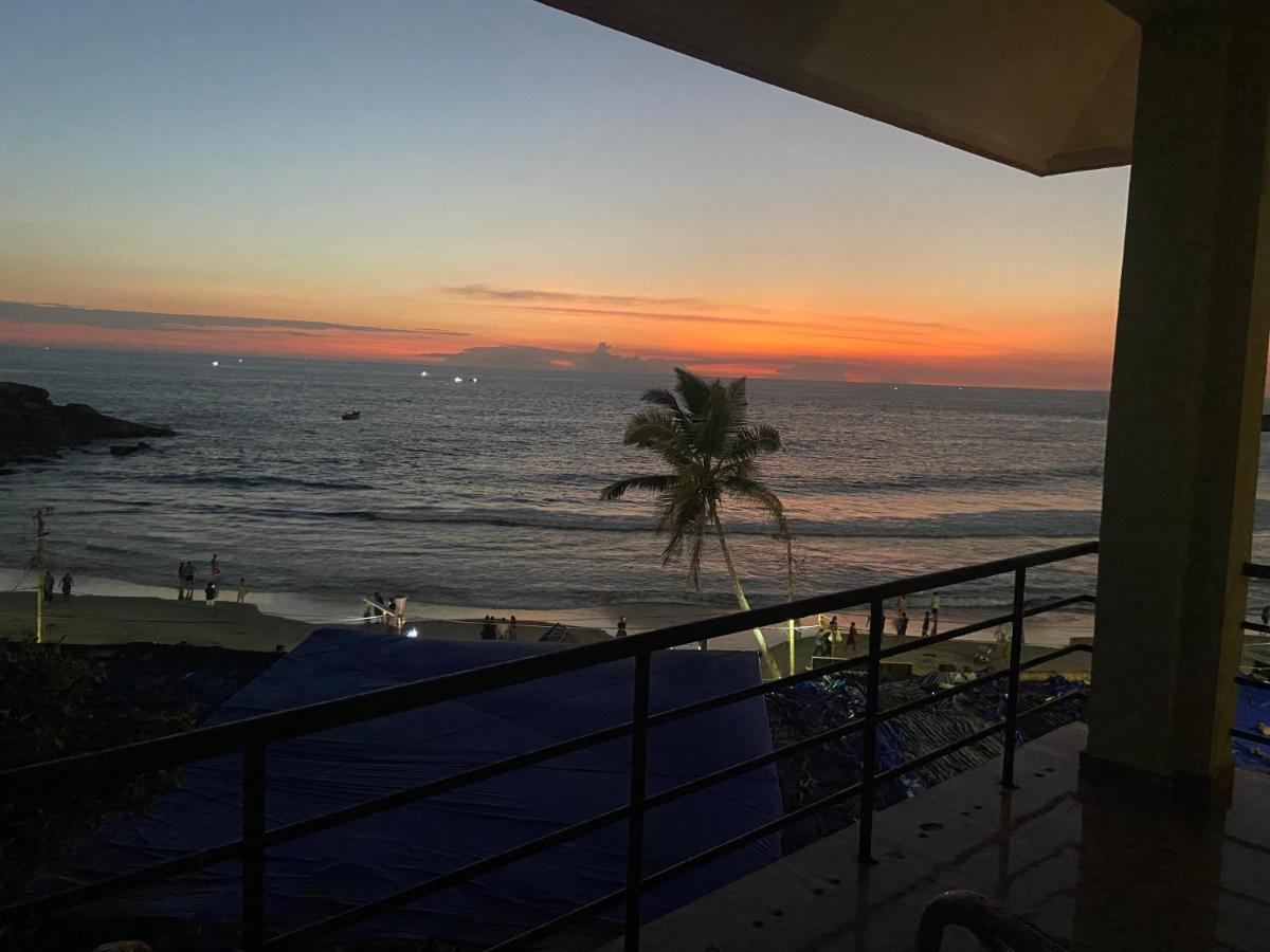 Karma Beach Resort Kovalam Buitenkant foto