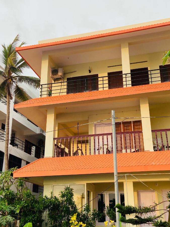 Karma Beach Resort Kovalam Buitenkant foto