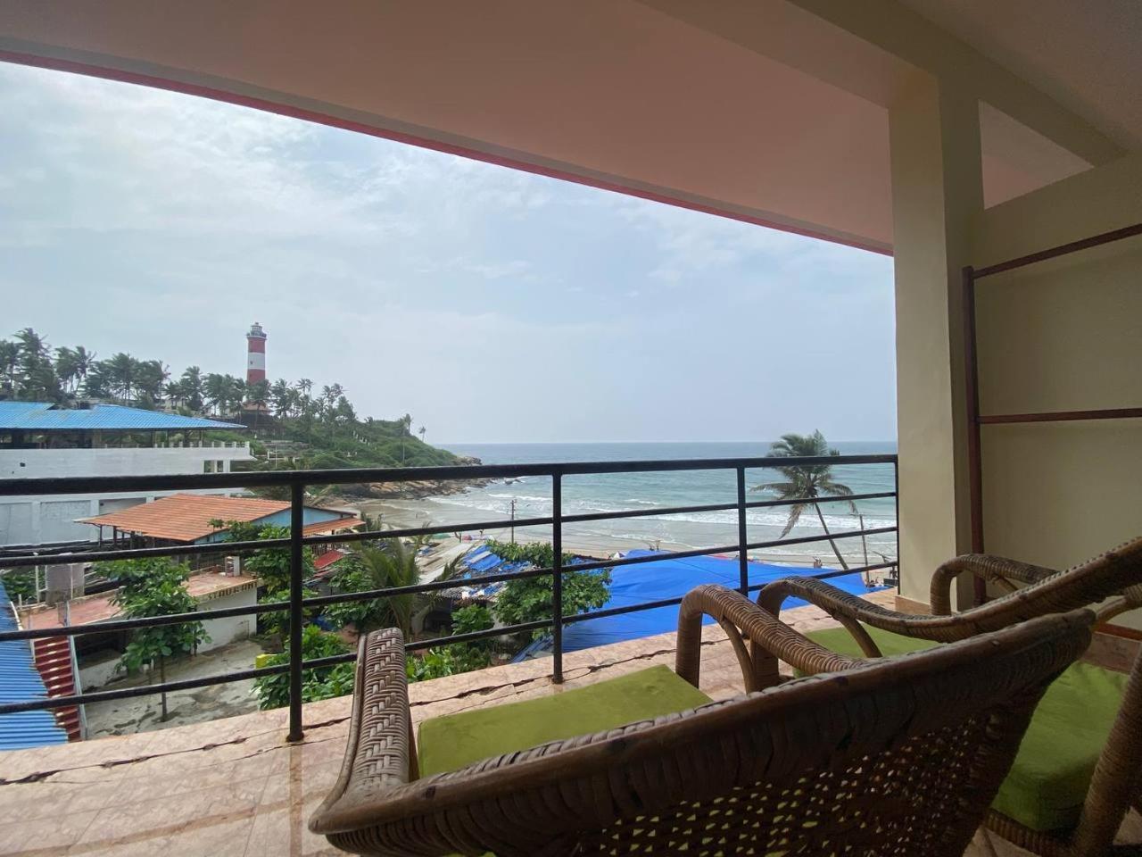 Karma Beach Resort Kovalam Kamer foto