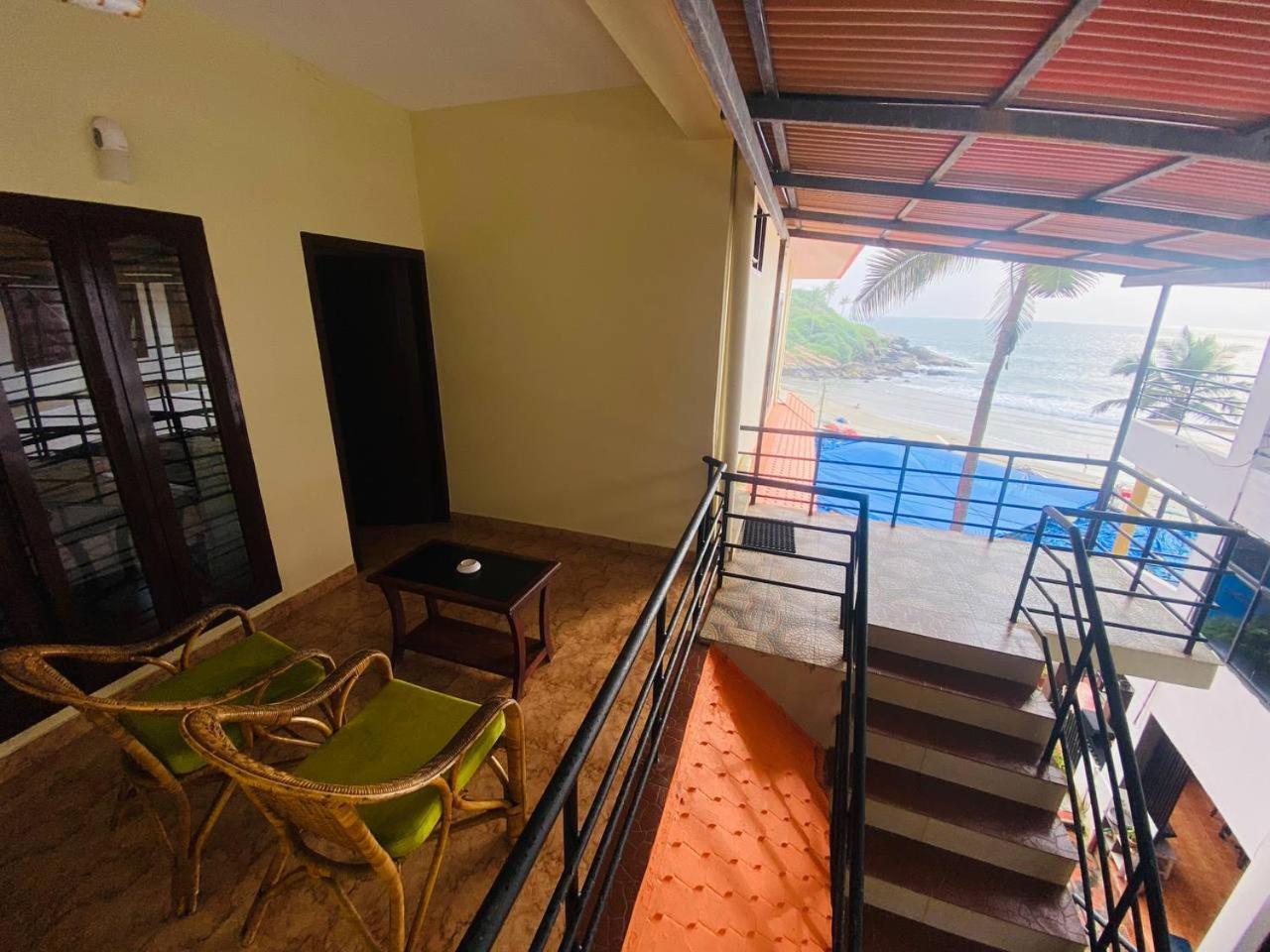 Karma Beach Resort Kovalam Kamer foto