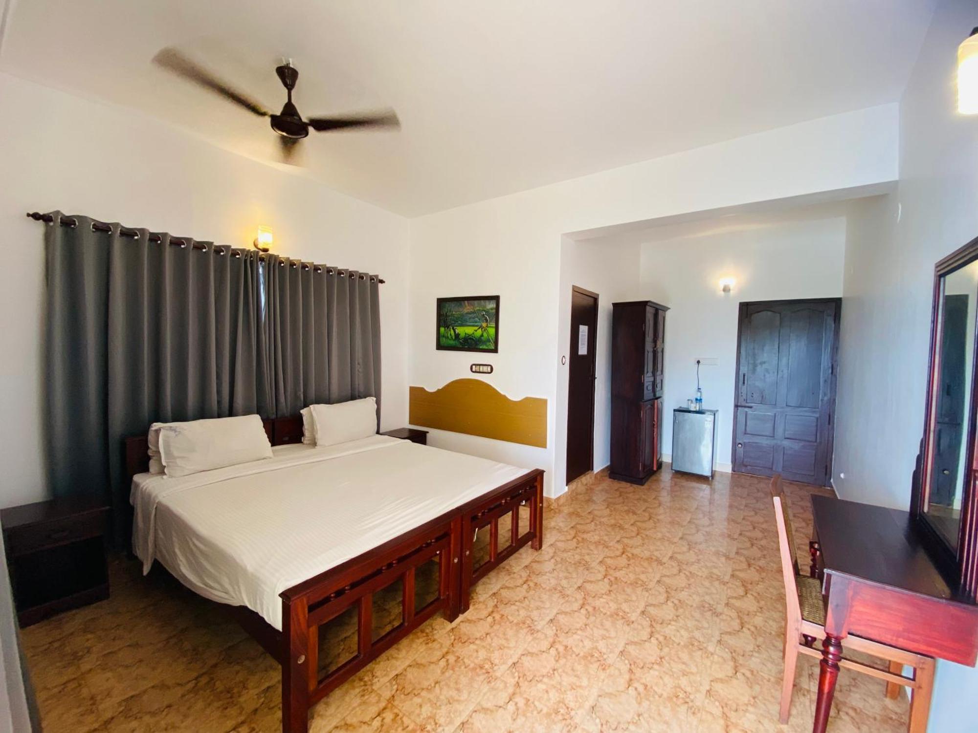 Karma Beach Resort Kovalam Buitenkant foto